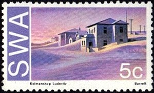 Kolmanskop-Ghost-Diamond-Mining-Town.jpg