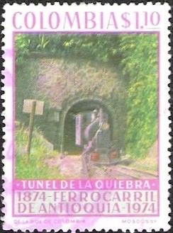 Colnect-2006-297-La-quiebra-tunnel.jpg