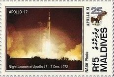 Colnect-4182-727-Night-launch-of-Apollo-17.jpg