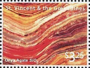 Colnect-3732-208-Onyx-agate.jpg