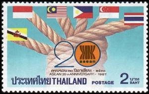 Colnect-2340-317-Spiral-ropes-leading-to-member-countries--flags.jpg