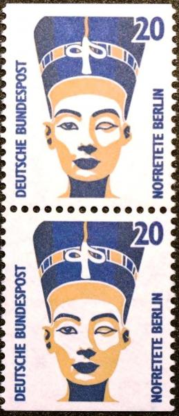 Colnect-4964-105-Nefertiti-bust-Berlin.jpg