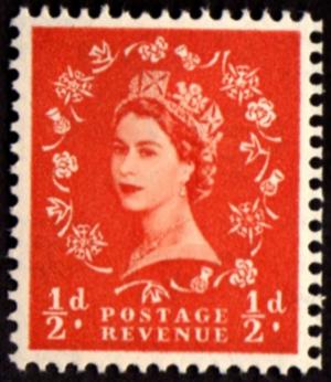 Colnect-2335-304-Queen-Elizabeth-II---Predecimal-Wilding.jpg