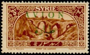 Colnect-884-831--AVION--green-bilingual-overprint-on-Definitive-1925.jpg