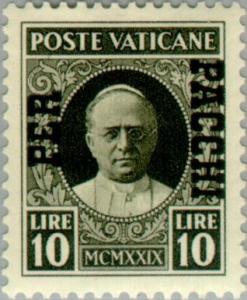 Colnect-152-044-Effigy-of-Pope-Pius-XI.jpg