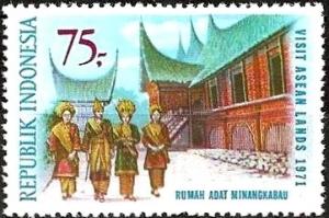 Colnect-952-093-Rumah-Adat-Minangkabau.jpg