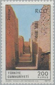 Colnect-2579-240-Main-street-of-the-ruin-city-Moenjodaro-3000-BC--Pakistan.jpg