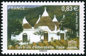 Colnect-5237-711-Les-trulli-d%C2%B4Alberobello-Italie.jpg