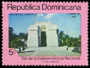 Colnect-5290-269-Duarte-Sanchez-and-Mella-Mausoleum.jpg