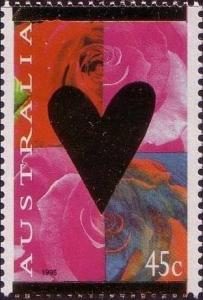 Colnect-1622-692-Gold-Heart---Roses.jpg