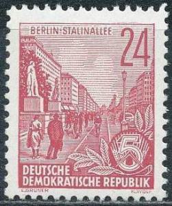 Colnect-1497-323-Berlin-Stalin-Avenue.jpg