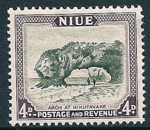 STS-Niue-3-300dpi.jpg-crop-366x316at236-1799.jpg