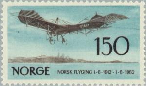 Colnect-161-506-Norwegian-aviation.jpg