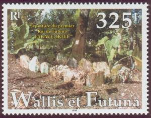 Colnect-900-256-Burial-of-the-first-King-of-Futuna--Fakavelikele--.jpg