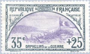 Colnect-142-866-Orphelins-de-guerre---Tranch%C3%A9e-et-drapeau.jpg