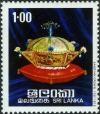 Colnect-2154-394-Kandyan-crown.jpg