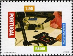 Colnect-570-372-Media---Radio.jpg