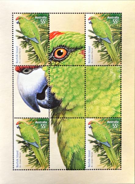 Colnect-3036-763-Norfolk-Island-Parakeet-Cyanoramphus-cookii.jpg