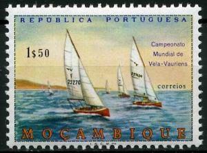 Colnect-1329-420-Sailing-Boats.jpg